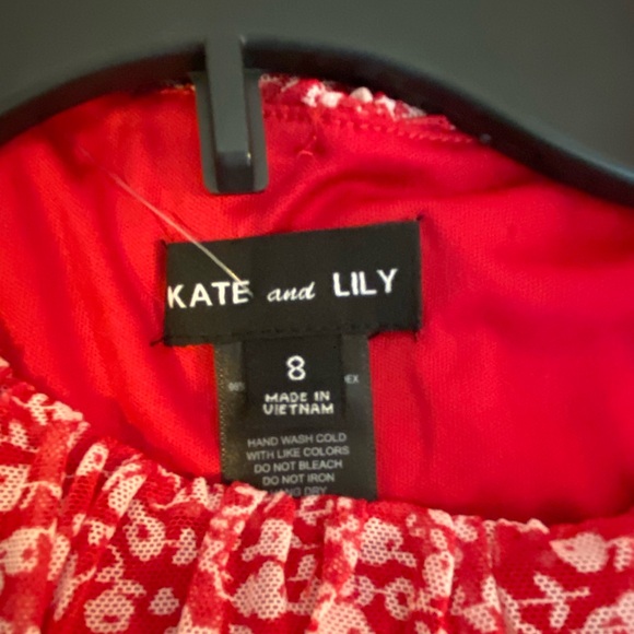 Kate and Lily Cap Sleeve Dress Size 8
NWT - Picture 3 of 3